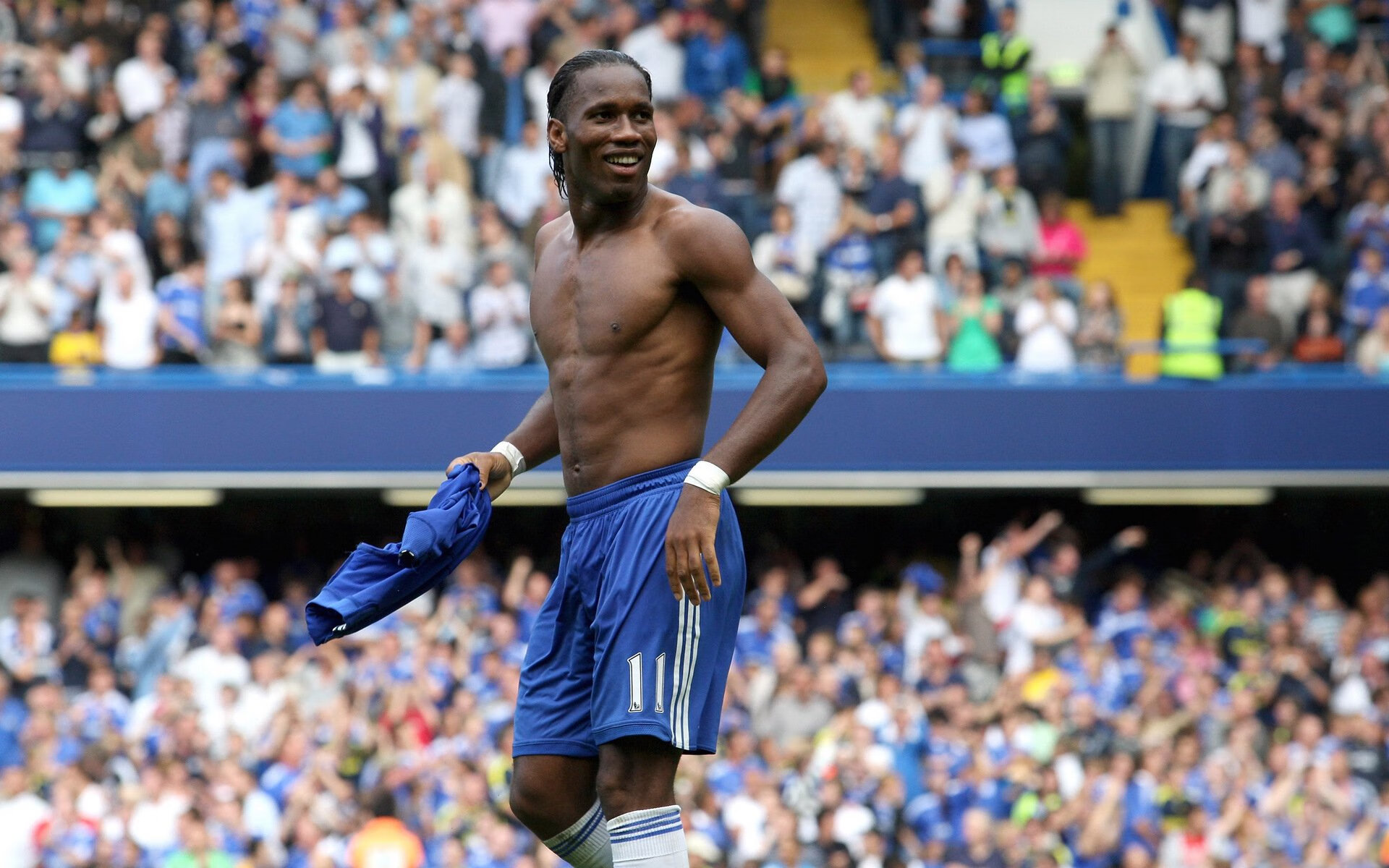 精彩回放:那些令球迷热血沸腾的瞬间!,球迷狂热