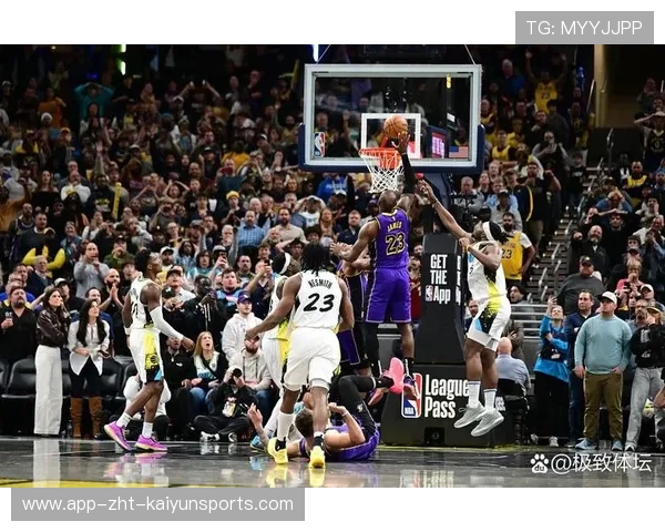 当篮球遇上奇迹！终场秒秒钟的决定胜负，终场篮球视频,搞笑