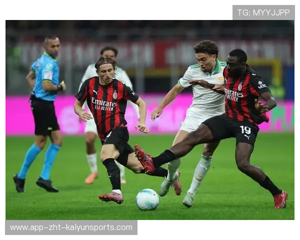 帕夫洛维奇制胜球，迈尼昂神扑，AC米兰1-0罗马，意甲ac米兰对帕尔马